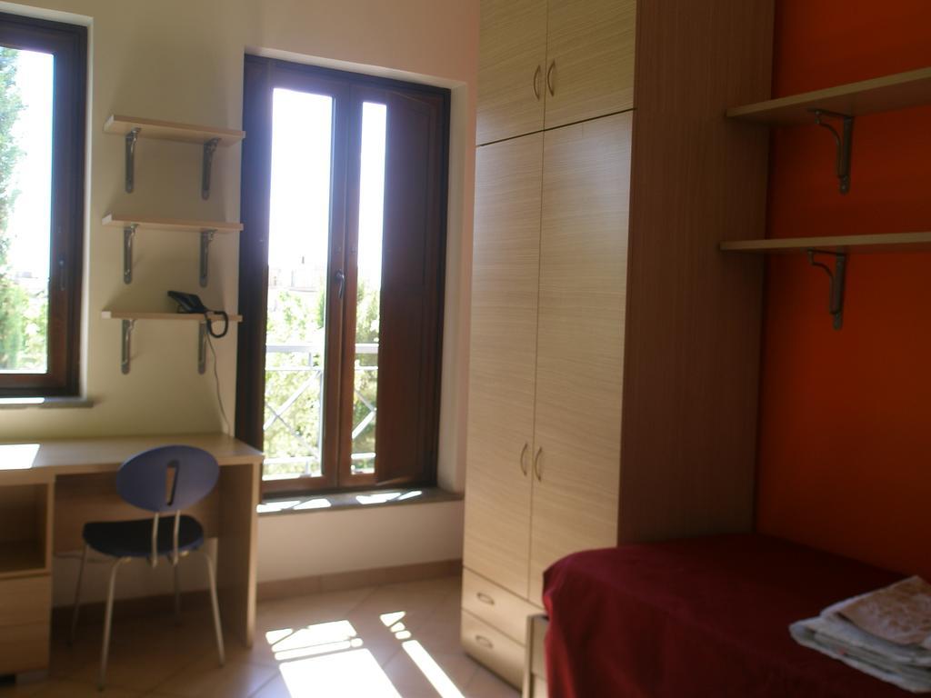 فندق Convento Cappuccini Casa S. Paolo فِتيربو الغرفة الصورة