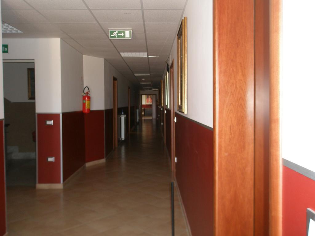 فندق Convento Cappuccini Casa S. Paolo فِتيربو الغرفة الصورة