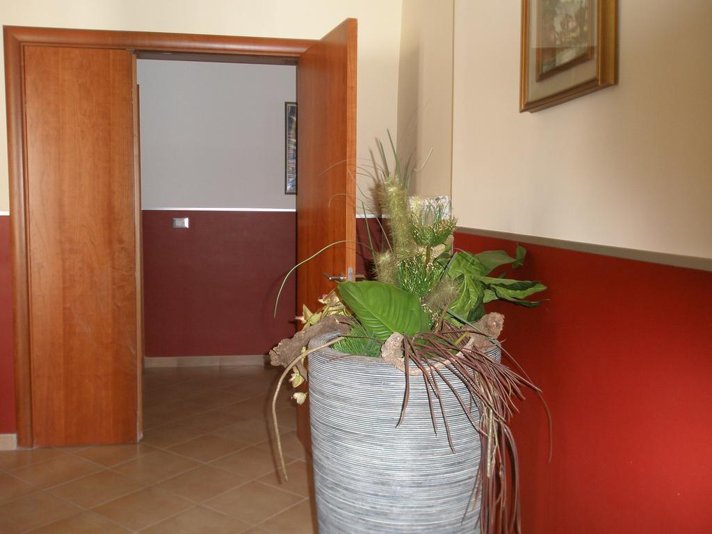 فندق Convento Cappuccini Casa S. Paolo فِتيربو الغرفة الصورة